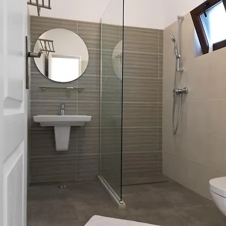 בית הארחה Casa Viviana 3*