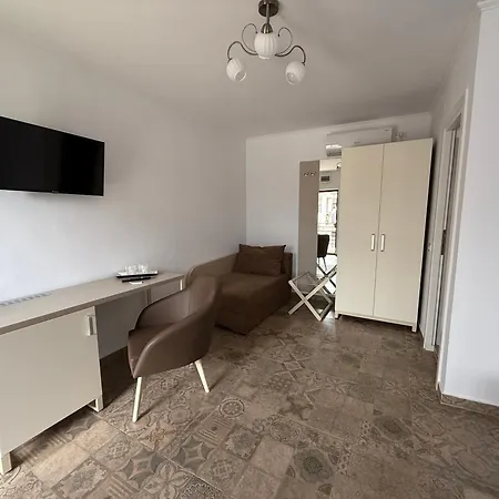 Konukevi Casa Viviana 3*