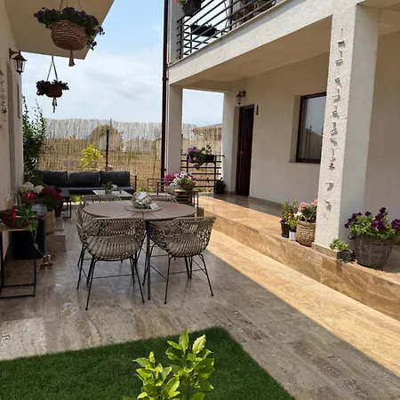 Konukevi Casa Viviana 3*